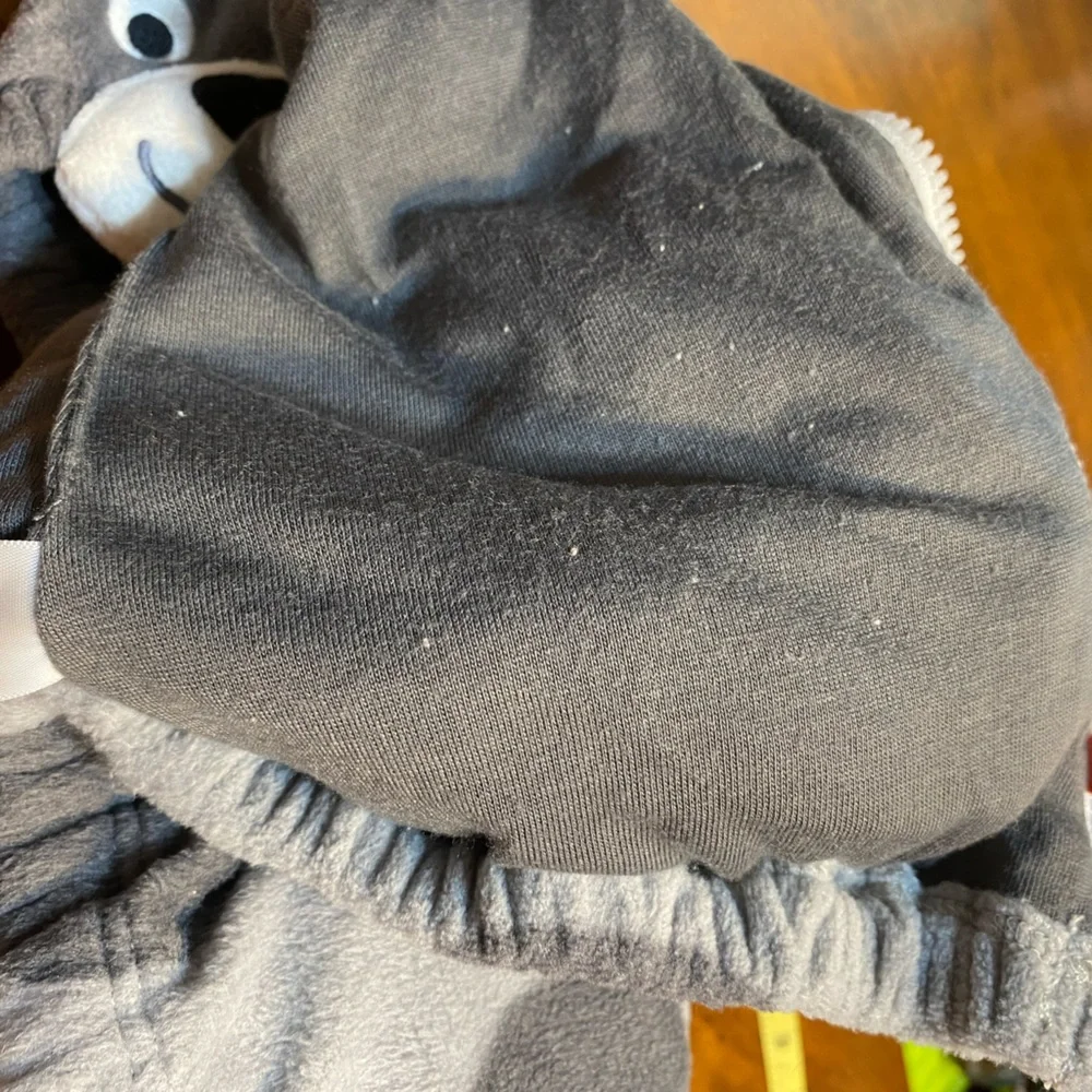Carter’s 6 to 9 month spotted puppy dog Halloween Jacket